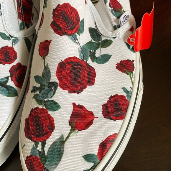 Vans Red Roses Classic Slip-On - Picture 3 of 6